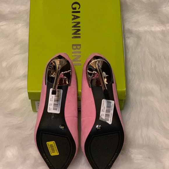 Pink Suede Western Pointy Toe Pumps - Picture 5 of 6